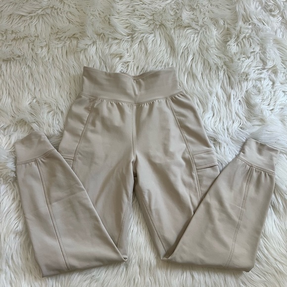 Old Navy Active Women's High-Rise Jogger Pants - Picture 3 of 11